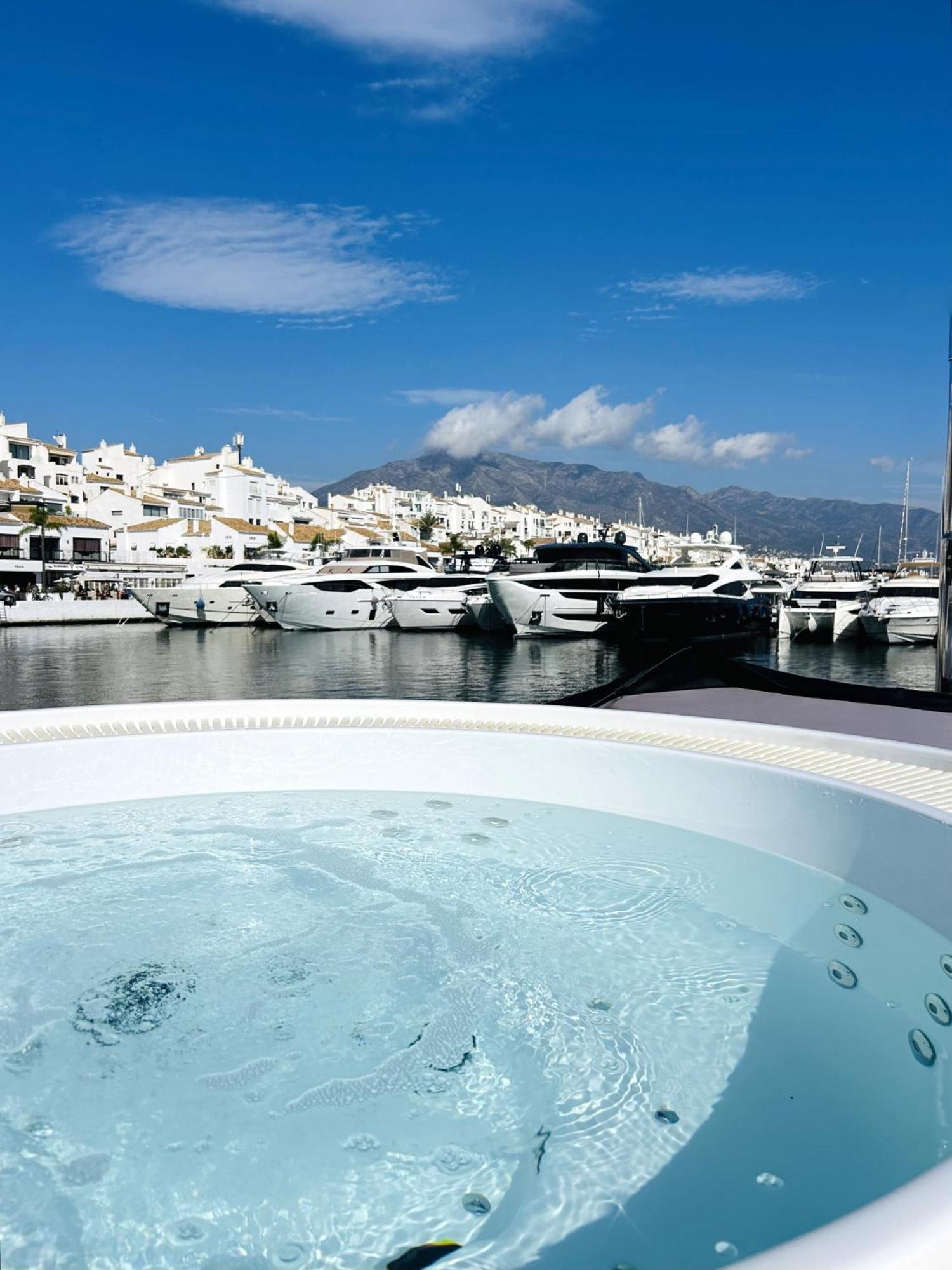 Hotel Super Yacht Located In Puerto Banus Marbella Exterior foto